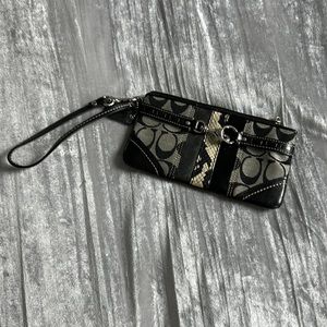 Coach wrist wallet purse